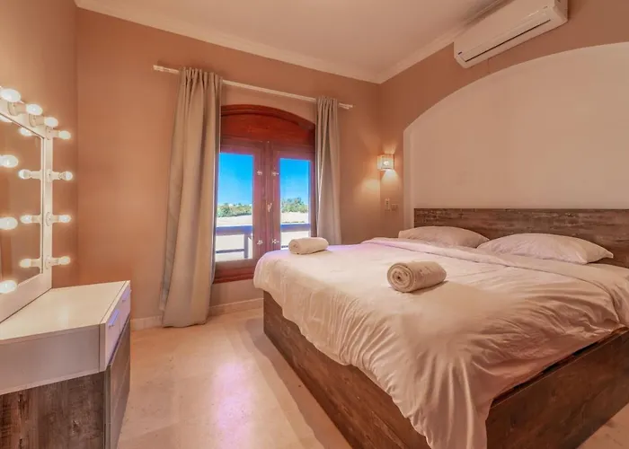 Sabina Classy 1 Bedroom Lagoon View & Pool El Gouna
